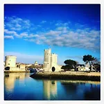 Le Cour Des Anglais, Hyper Centre, Marche La Rochelle (Charente-Maritime)