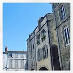 Apartment Le Cour Des Anglais, Hyper Centre, Marche
