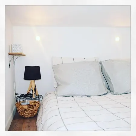 Le Cour Des Anglais, Hyper Centre, Marche *