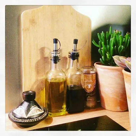 Le Cour Des Anglais, Hyper Centre, Marche