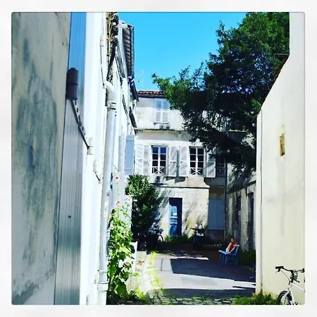 Le Cour Des Anglais, Hyper Centre, Marche